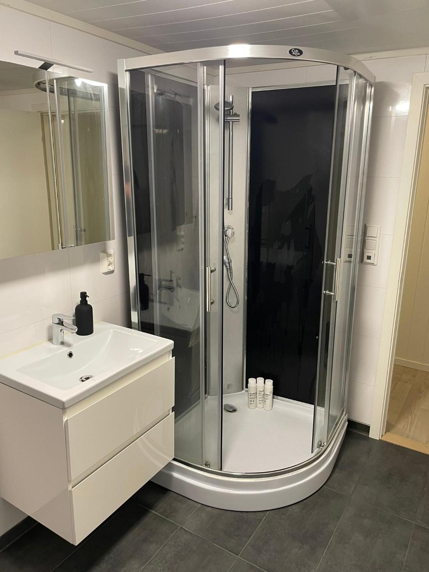 The Aurora Garden - 1bedroom - Walking Distance From Center